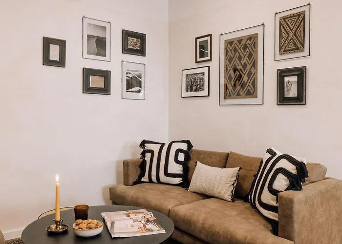 Dujal - 2 Bedrooms And Terrace In Lapa شقة Lisboa