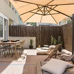 Apartament Dujal - 2 Bedrooms And Terrace In Lapa Lizbona